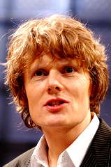 Julian Rhind-Tutt profile picture