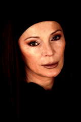 Işık Yenersu profile picture