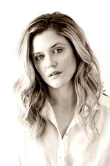 Harriet Dyer profile picture
