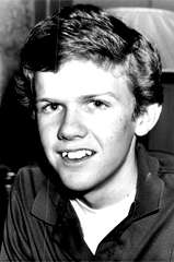 Robert MacNaughton