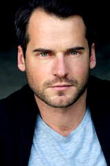 David de Lautour profile picture