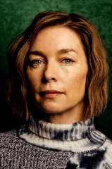 Julianne Nicholson profile picture