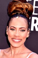 Tawny Cypress profile picture