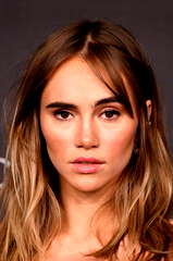 Suki Waterhouse profile picture