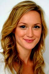 Kerry Bishé profile picture