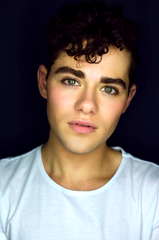 Misha Osherovich profile picture