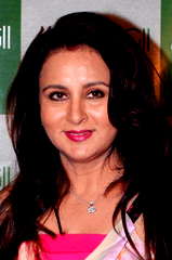 Poonam Dhillon profile picture