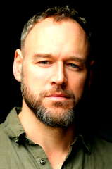 Elliot Cowan profile picture