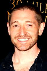 Lucas Neff profile picture