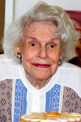 Mina Kolb profile picture