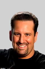 Tom Laughlin profile picture
