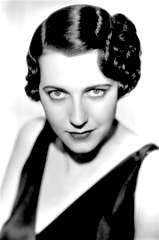Mona Barrie profile picture