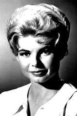 Mary Peach profile picture