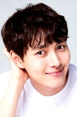 Lee Tae-ri profile picture