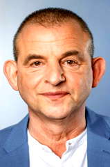 Dominique Horwitz