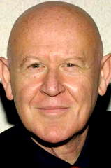 Daniel Benzali profile picture