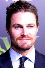 Stephen Amell profile picture
