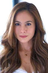 Wulan Guritno profile picture