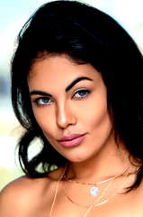 Suraya-Rose Santos profile picture