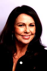 Julie Graham profile picture