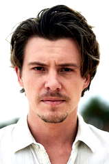 Xavier Samuel profile picture