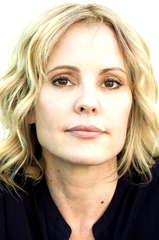 Emma Caulfield Ford profile picture