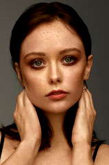 Suzanna Son