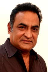 Aadukalam Naren profile picture