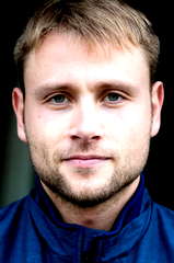 Max Riemelt profile picture