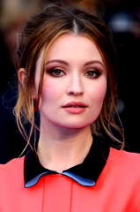 Emily Browning profile picture