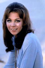 Kathryn Leigh Scott profile picture