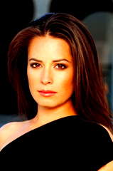 Holly Marie Combs profile picture