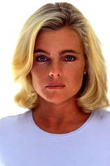 Erika Eleniak profile picture