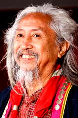 Kidlat Tahimik