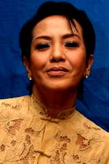 Ully Artha