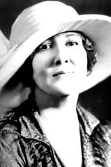 Mabel Van Buren profile picture