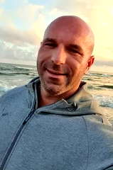 Rafał Iwaniuk profile picture