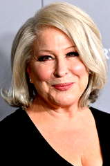 Bette Midler profile picture