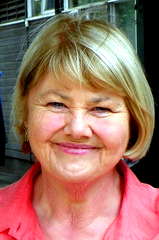Annette Badland profile picture