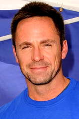 William deVry profile picture