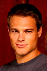 George Stults profile picture