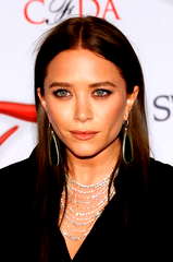 Mary-Kate Olsen profile picture