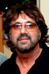 Shuki Levy