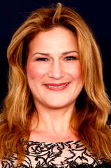 Ana Gasteyer profile picture