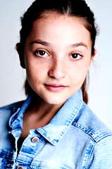 Anya McKenna-Bruce profile picture