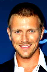 Charlie Bewley profile picture