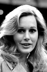 Sally Kellerman profile picture