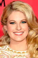 Stephanie Leigh Schlund profile picture