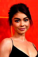 Sarah Hyland profile picture