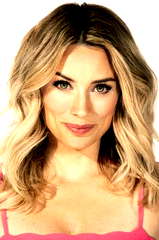 Arielle Vandenberg profile picture